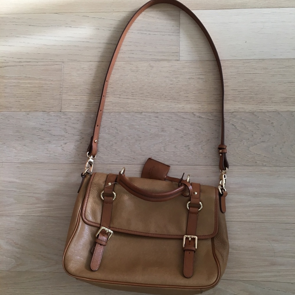 Massimo Dutti Leather Messenger Bag